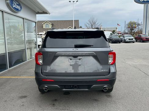 Used 2024 Ford Explorer XLT w/ Equipment Group 202A image 6