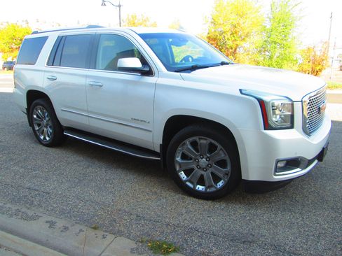 Used 2016 GMC Yukon Denali w/ Open Road Package image 5