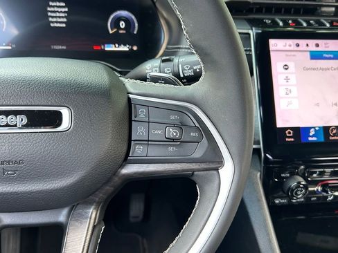 Certified 2024 Jeep Grand Cherokee Limited w/ Black Appearance Package image 49