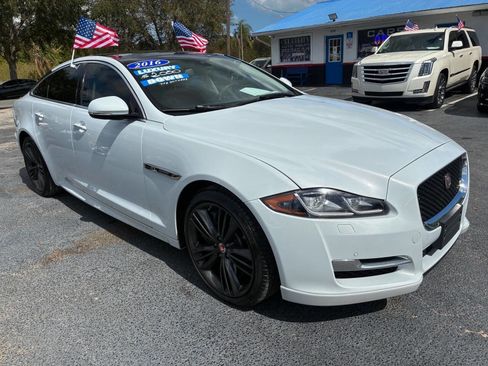 Used 2016 Jaguar XJ Supercharged image 3