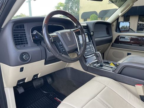 Used 2016 Lincoln Navigator L Reserve AWD/4WD image 14