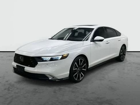 Used 2024 Honda Accord Touring image 1