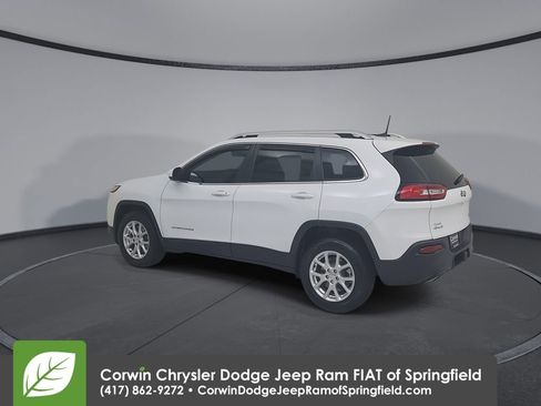 Certified 2016 Jeep Cherokee Latitude image 10