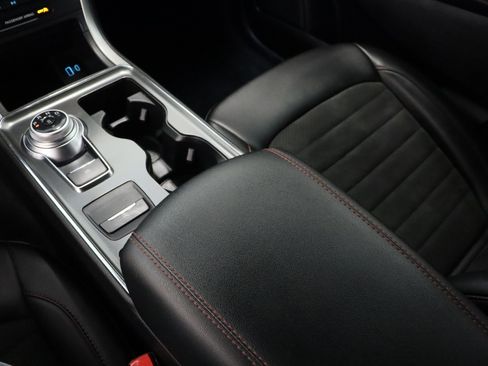 Used 2022 Ford Edge ST-Line AWD/4WD image 17