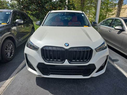 Used 2025 BMW X1 xDrive28i w/ M Sport Package image 2