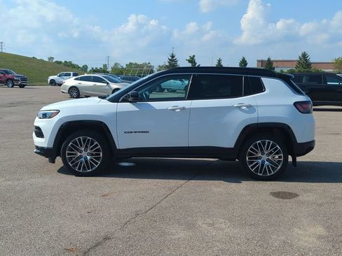 Used 2022 Jeep Compass Limited w/ Elite Group AWD/4WD image 6