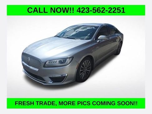 Used 2020 Lincoln MKZ FWD image 1