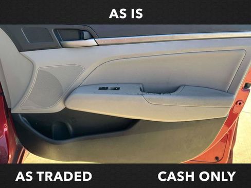 Used 2017 Hyundai Elantra Limited image 15