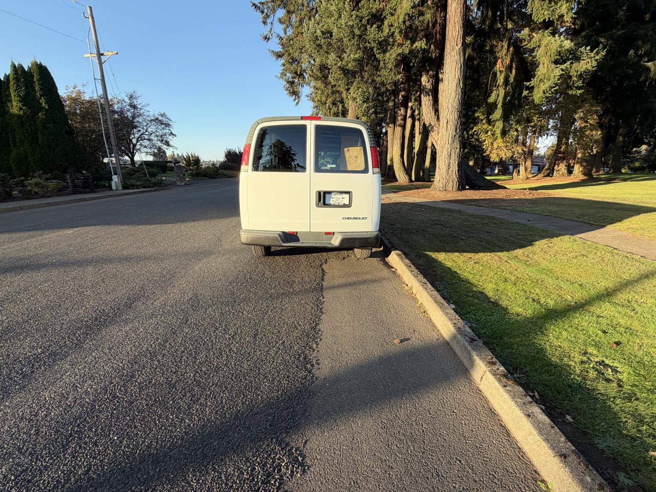 Used 1998 Chevrolet Express 3500 Extended w/ Convenience Pkg RWD image 8