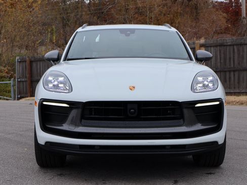 New 2026 Porsche Macan image 12