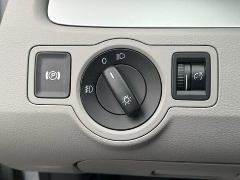 Used 2010 Volkswagen Passat Komfort image 20