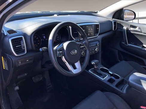 Used 2020 Kia Sportage LX image 17