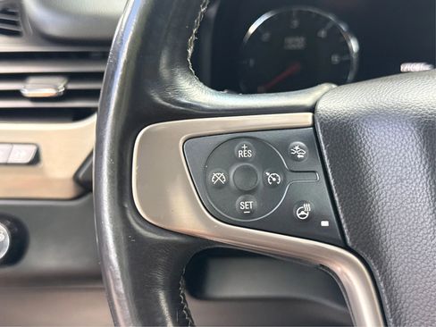 Used 2017 GMC Yukon XL Denali w/ Open Road Package RWD image 37