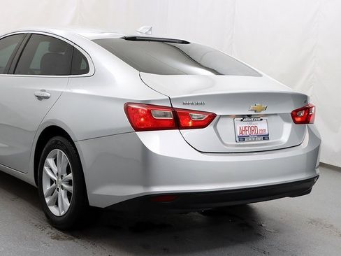 Used 2018 Chevrolet Malibu LT image 7