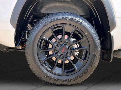 Used 2025 Toyota Tundra SR5 AWD/4WD image 11