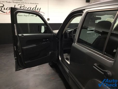 Used 2012 Jeep Liberty Sport image 36