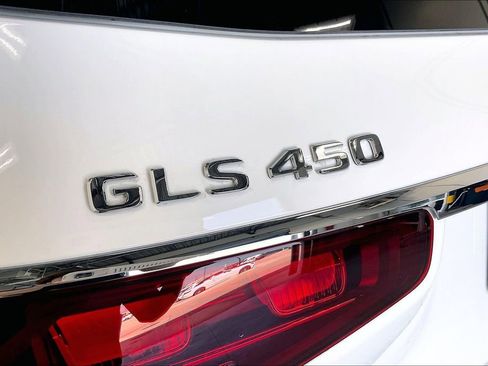New 2026 Mercedes-Benz GLS 450 4MATIC image 15