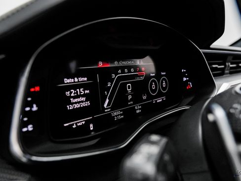 Used 2024 Audi RS 7 Performance w/ Executive Package image 31