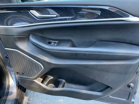 Used 2022 Jeep Grand Cherokee Trailhawk image 16