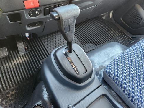 New 2024 Chevrolet Low Cab Forward image 21