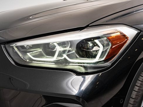 Used 2021 BMW X1 sDrive28i w/ Premium Package FWD image 15