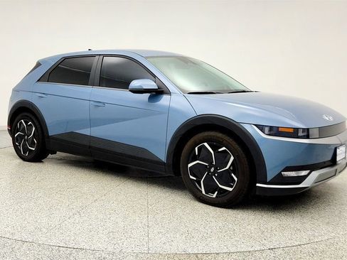 Used 2024 Hyundai Ioniq 5 SEL image 3