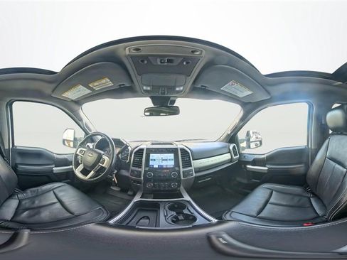 Used 2020 Ford F250 Lariat image 34