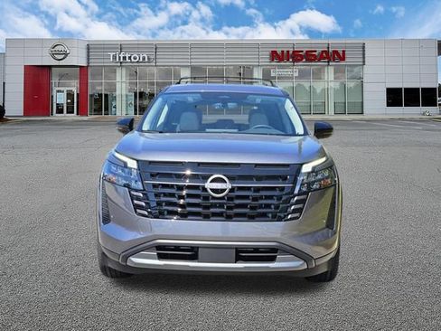 New 2026 Nissan Pathfinder SL w/ SL Premium Package (P04) FWD image 2