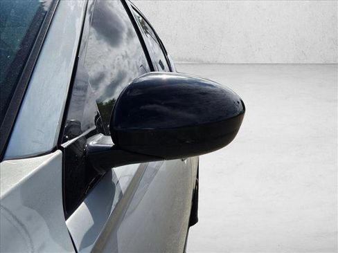 Used 2024 Nissan Altima 2.5 SR FWD image 14