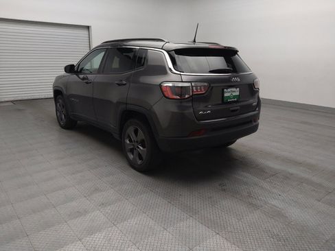 Used 2022 Jeep Compass Latitude AWD/4WD image 5