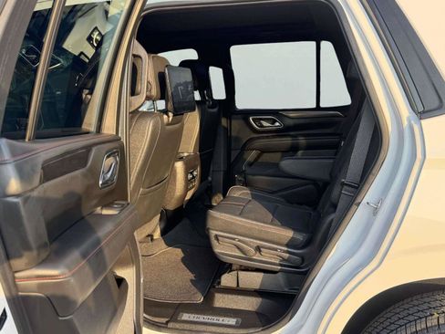 Used 2021 Chevrolet Tahoe RST w/ Luxury Package RWD image 38