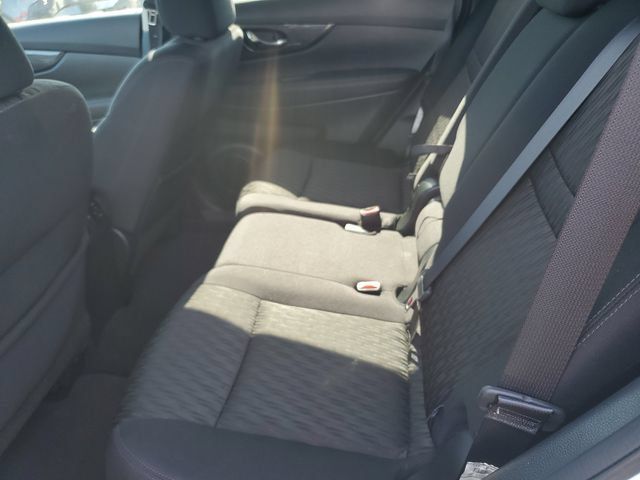 Used 2017 Nissan Rogue SV w/ Midnight Edition AWD/4WD image 13