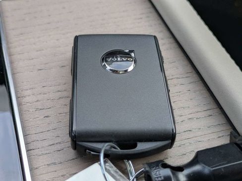 New 2026 Volvo XC90 B5 Core image 44