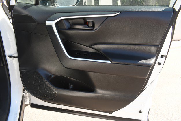 Used 2024 Toyota RAV4 LE AWD/4WD image 23