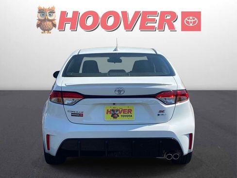 New 2026 Toyota Corolla SE FWD image 3