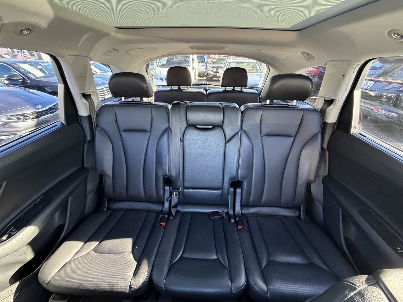 Used 2018 Audi Q7 3.0T Prestige w/ Prestige Package AWD/4WD image 32