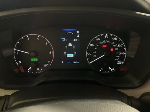 Used 2025 Toyota Corolla LE image 24