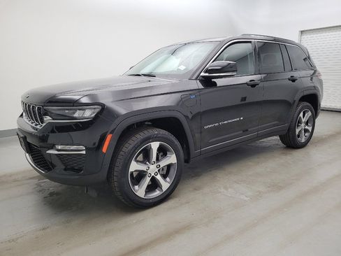 Used 2022 Jeep Grand Cherokee Limited 4xe image 2