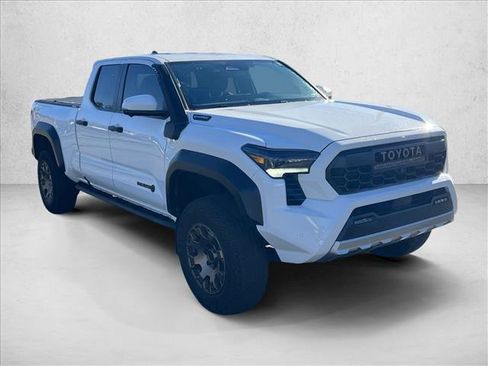 Certified 2025 Toyota Tacoma 4x4 Double Cab Hybrid image 3