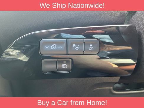 Used 2022 Toyota Prius XLE AWD/4WD image 26