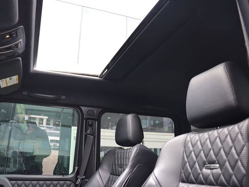 Used 2016 Mercedes-Benz G 63 AMG 4MATIC image 14