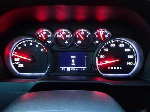 Used 2025 Chevrolet Silverado 1500 Custom Trail Boss w/ Turbomax Blackout Package image 22