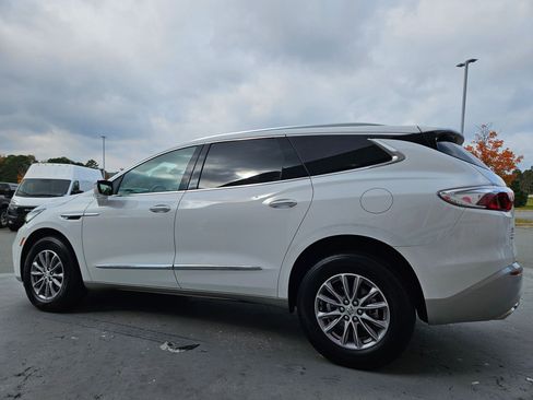 Used 2024 Buick Enclave Premium image 5
