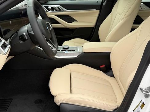New 2026 BMW i4 eDrive40 w/ M Sport Package RWD image 18