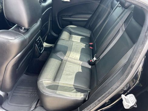Used 2018 Dodge Charger R/T w/ Navigation & Travel Group RWD image 14