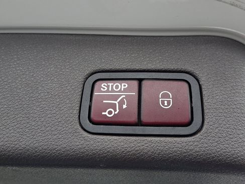 Used 2018 Mercedes-Benz GLE 350 image 31