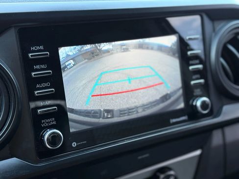 Used 2020 Toyota Tacoma SR image 35