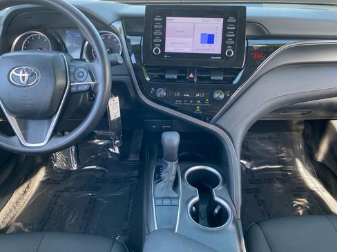 Used 2024 Toyota Camry LE image 11