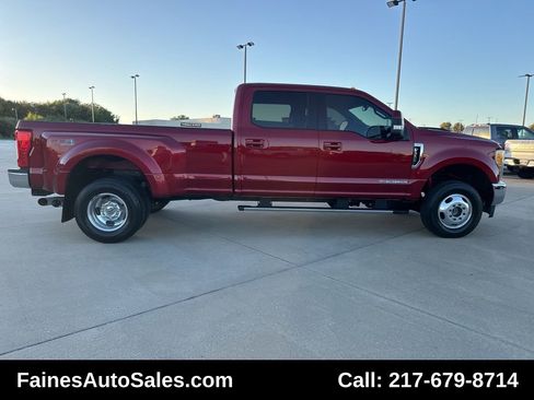 Used 2017 Ford F350 Lariat w/ FX4 Off-Road Package image 27