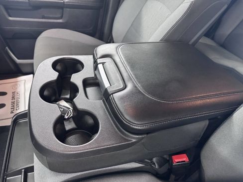 Used 2021 RAM 2500 Big Horn image 39